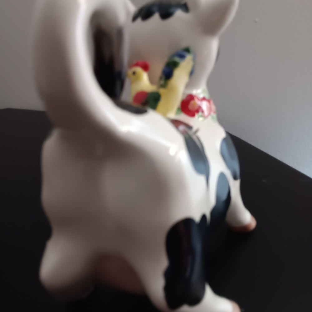 Farmhouse Cow And Chicken Teapot or Creamer Pot Server. - Picture 5 of 11